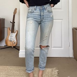Levi’s 501 Skinny light wash button fly size 25